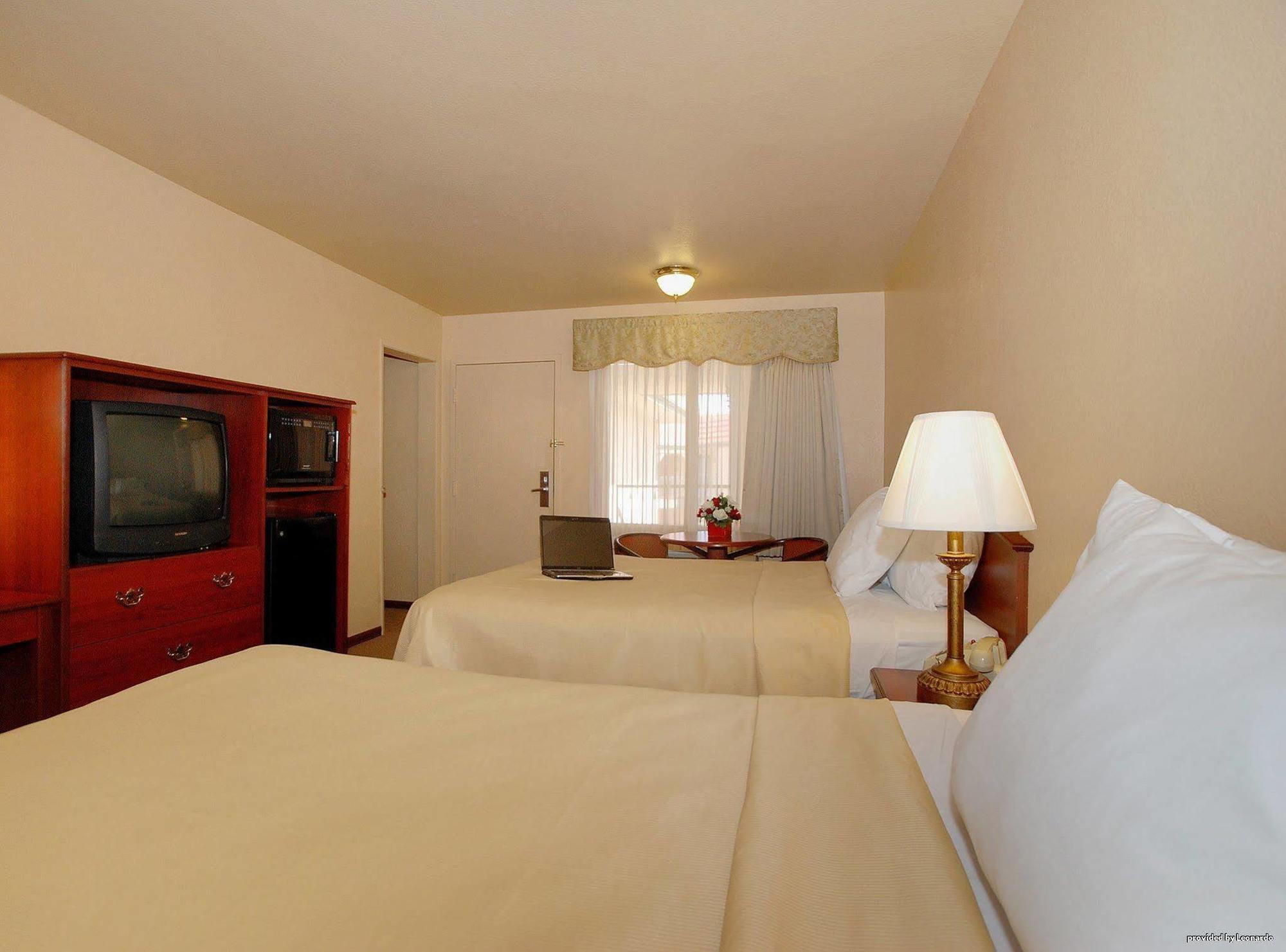 Rancho San Diego Inn & Suites El Cajon Δωμάτιο φωτογραφία